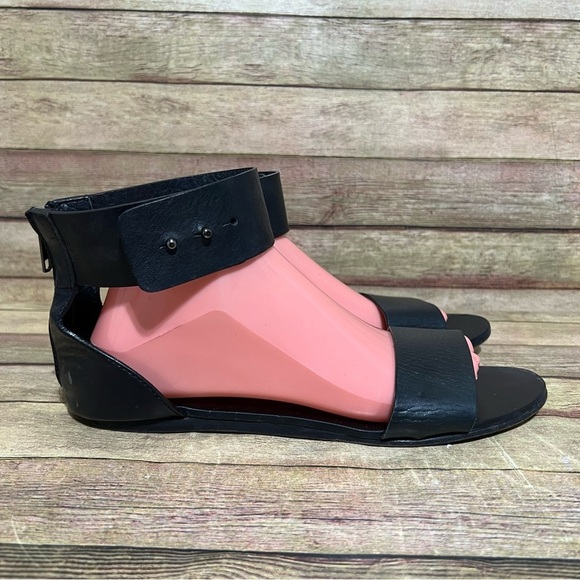 Women By Common Project Black Leather Ankle Strap Sandals - Picture 3 of 8